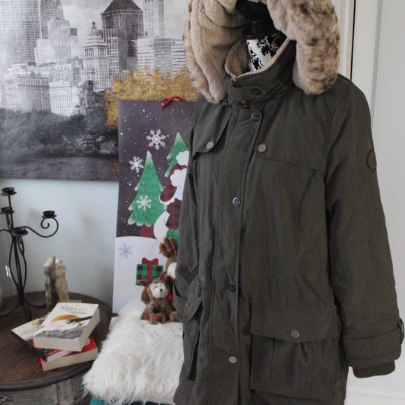 DKNY Ladies Winter Parka, Warm and Cozy, Ladies Large - Picture 3 of 5
